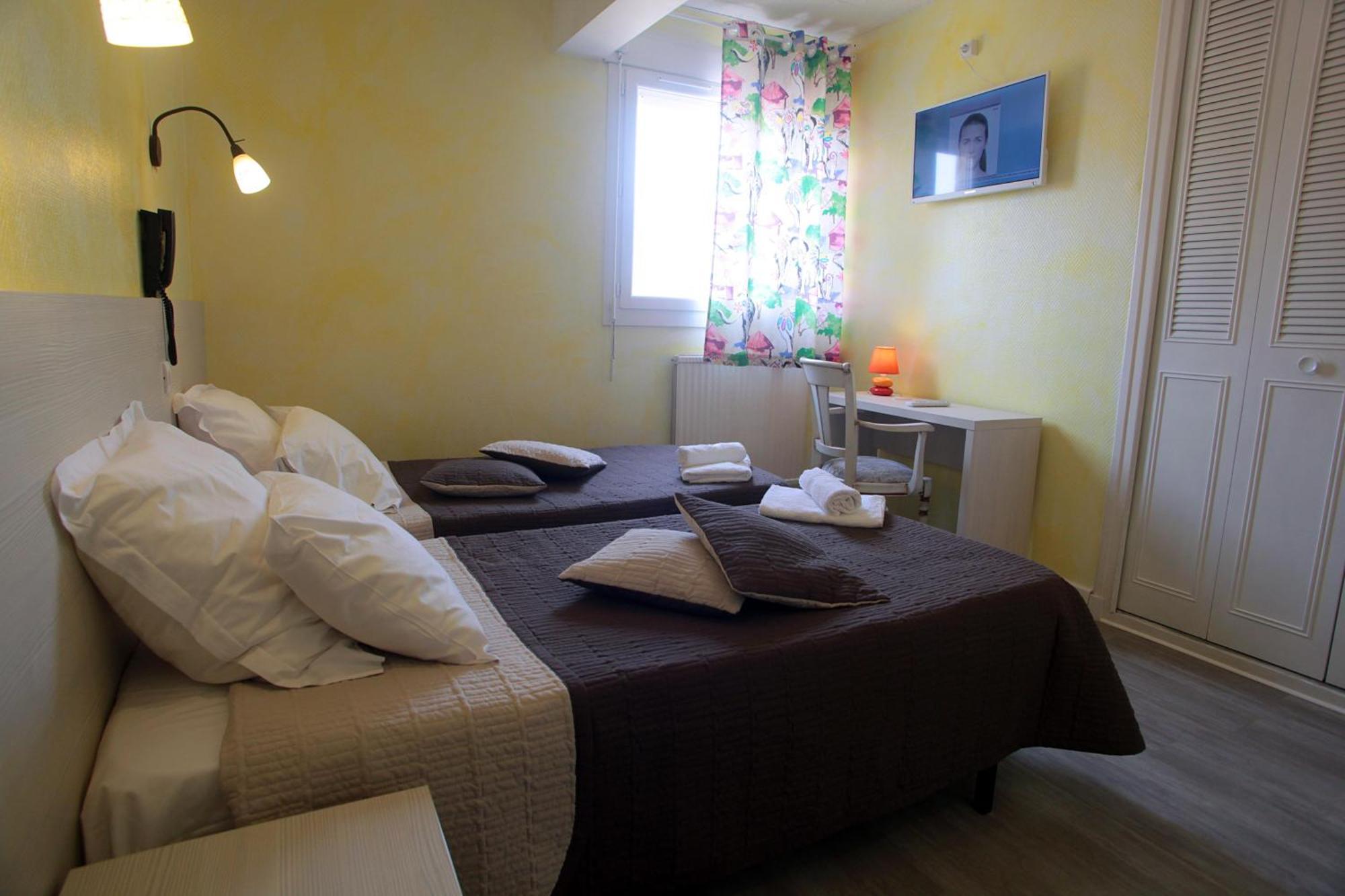 Hotel De La Plage 2 Etoiles Valras-Plage Pokoj fotografie