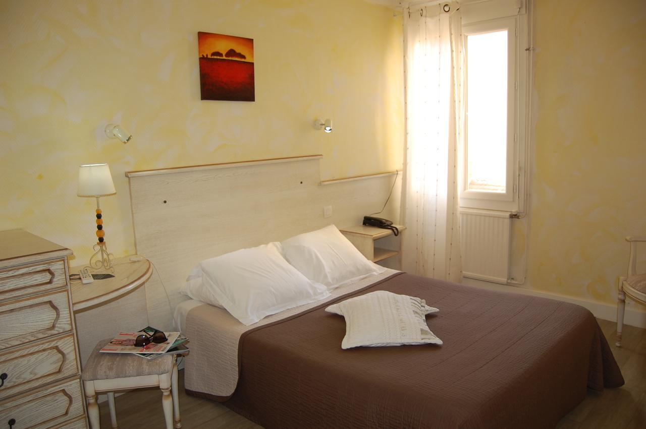 Hotel De La Plage 2 Etoiles Valras-Plage Exteriér fotografie